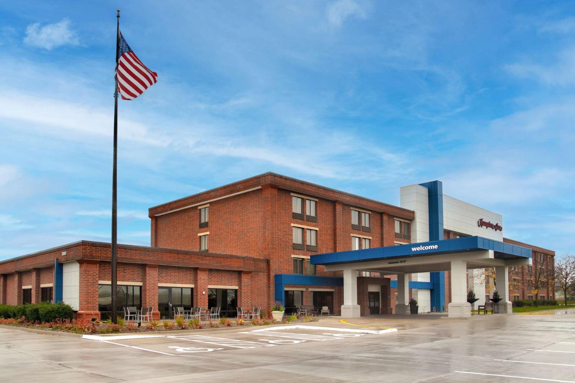 Hampton Inn West Des Moines Lake Drive Zewnętrze zdjęcie